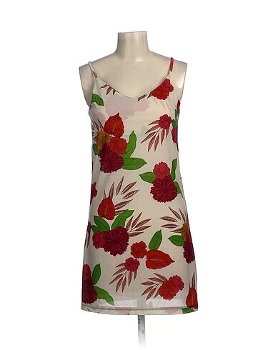PreLoved Kısa Elbise %70 İndirimli.