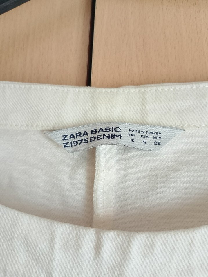 Beyaz Keten Kısa Kollu Basic Tişört - Görsel 3