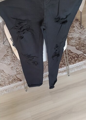 Trendyol marka siyah jean 