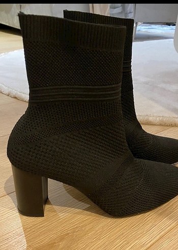 Siyah Örgü Kadın Topuklu Bot - Görsel 2