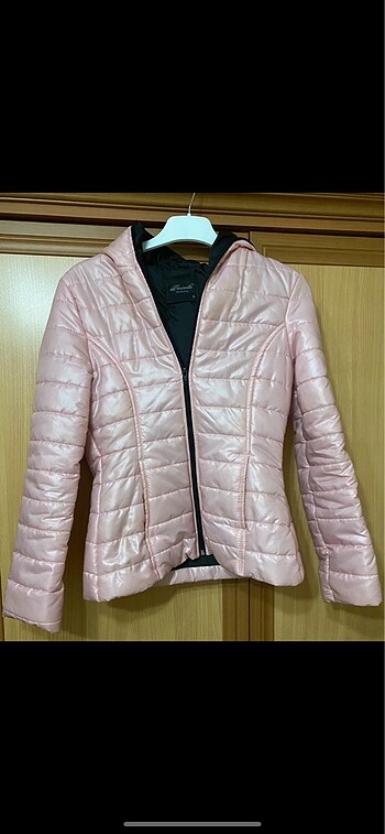 Pembe Mont