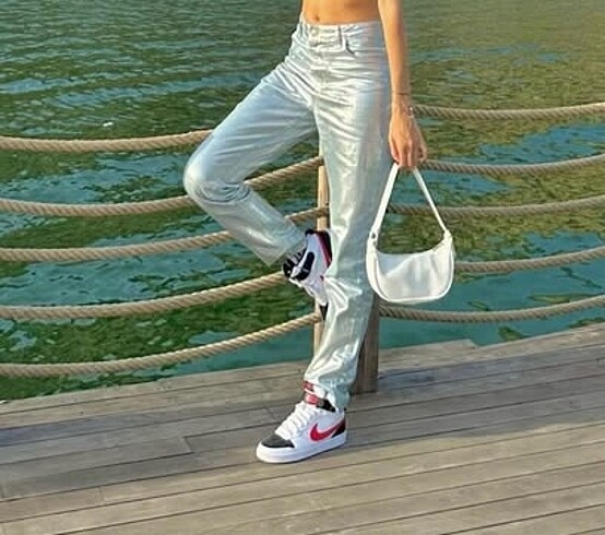 Gri jean