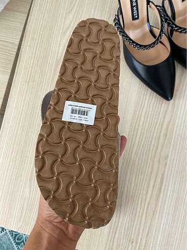 Nine West Nine west