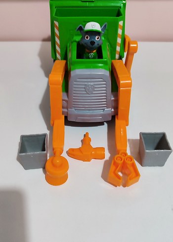 paw patrol rocky geri dönüşüm kamyonu