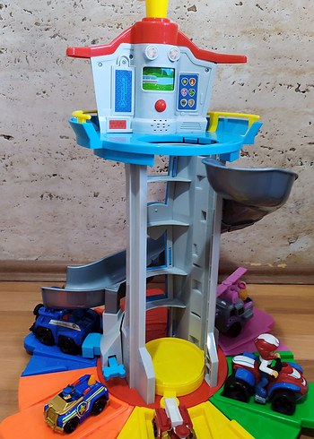 Beden paw patrol gözetleme kulesi en büyük boy