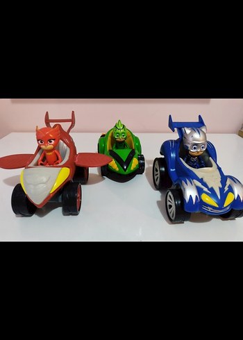 Pijamaskeliler power racers serisi