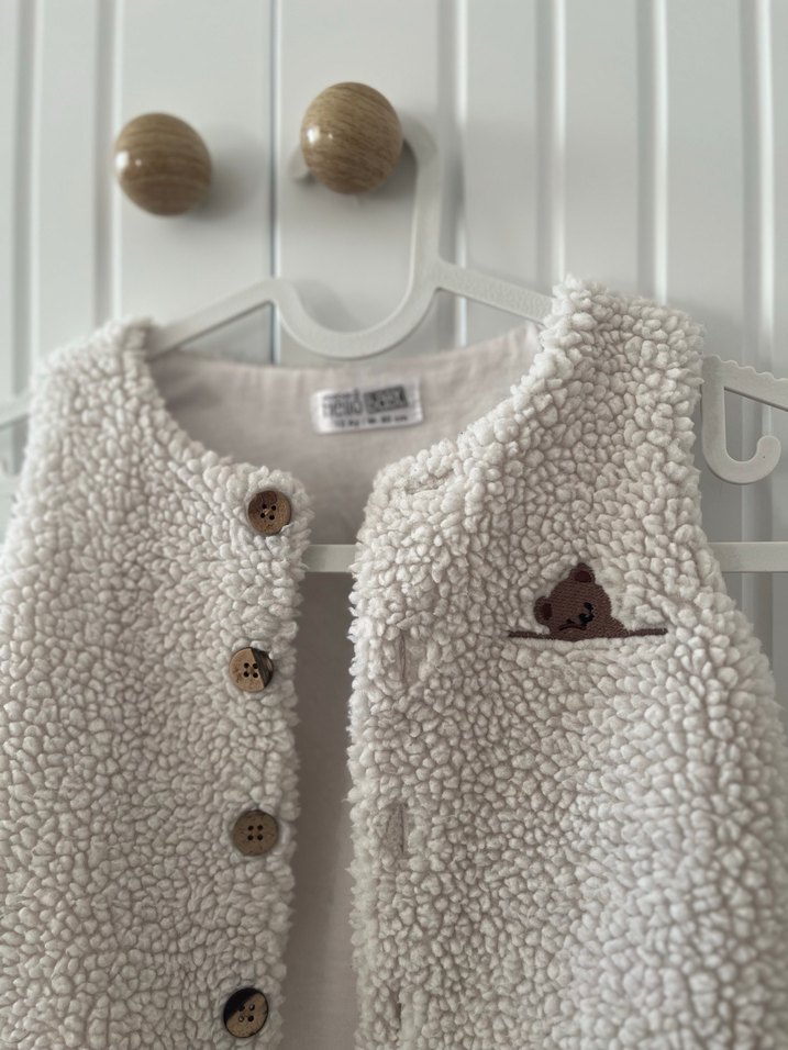 Düğmeli Kız Çocuk Beyaz Yelek - Görsel 2