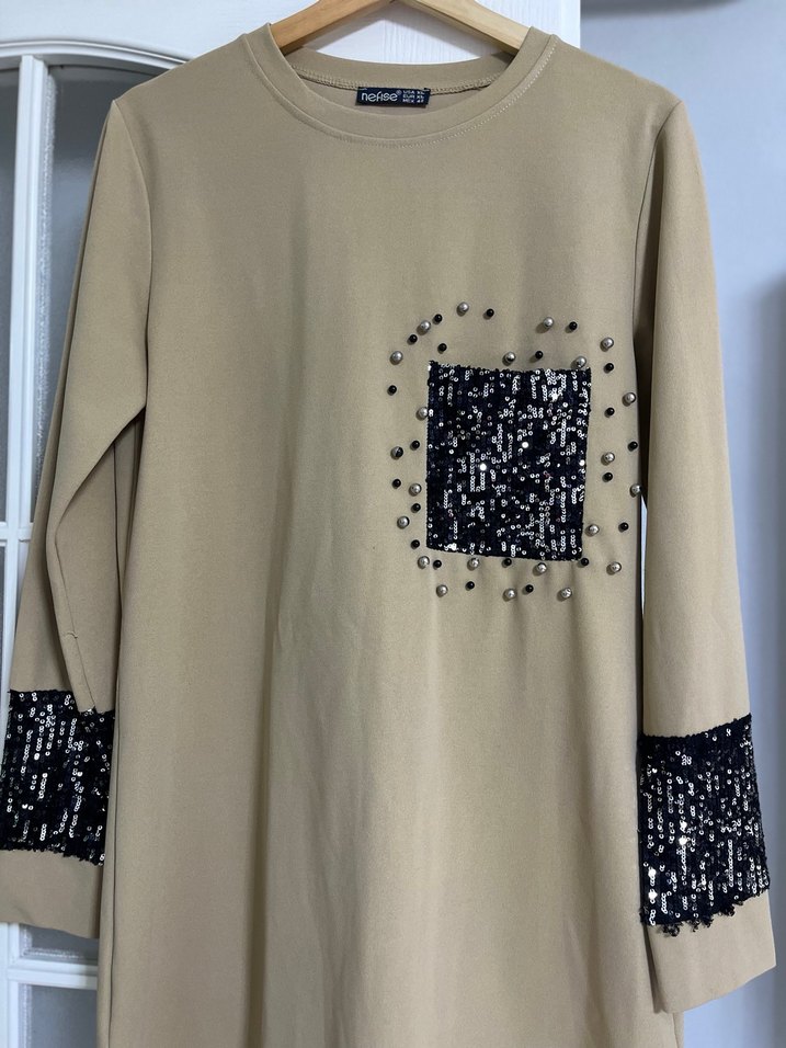 Boncuk Detaylı Bej Uzun Kollu Tunik - Görsel 2