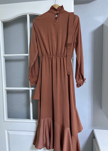 Kadın Kemerli Uzun Kahverengi Elbise - Görsel 8