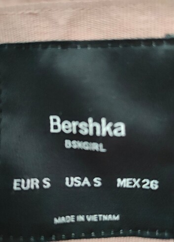 Bershka Mont 