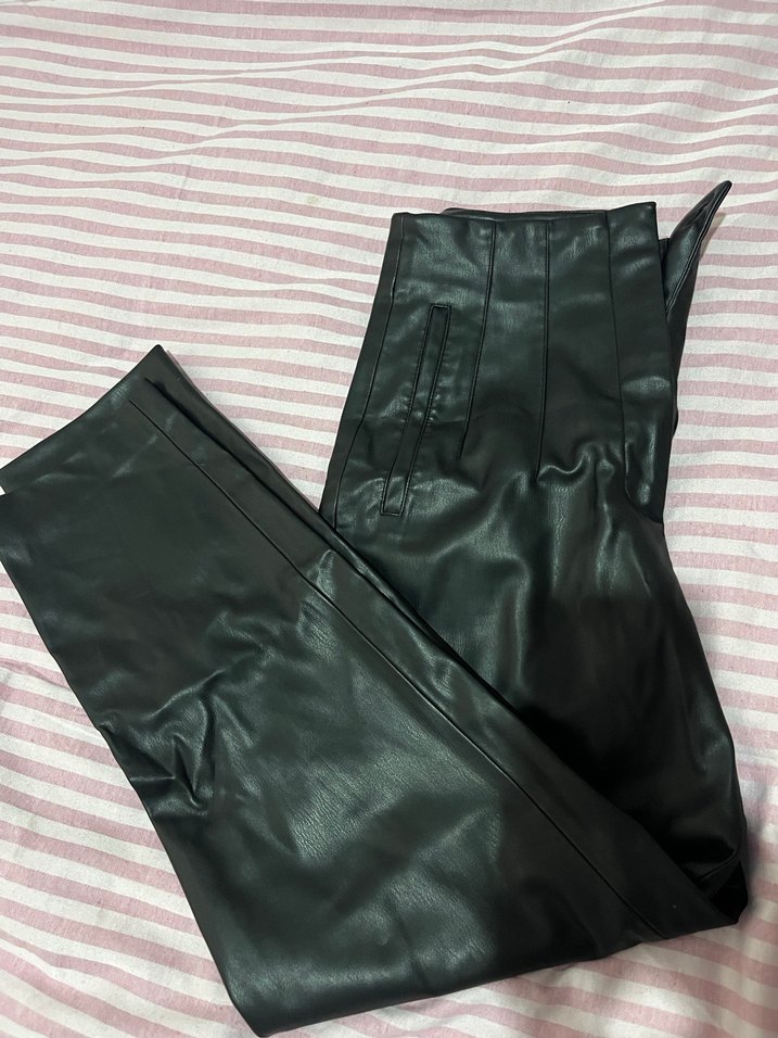 Zara Siyah Deri Cigarette Pantolon - Görsel 3