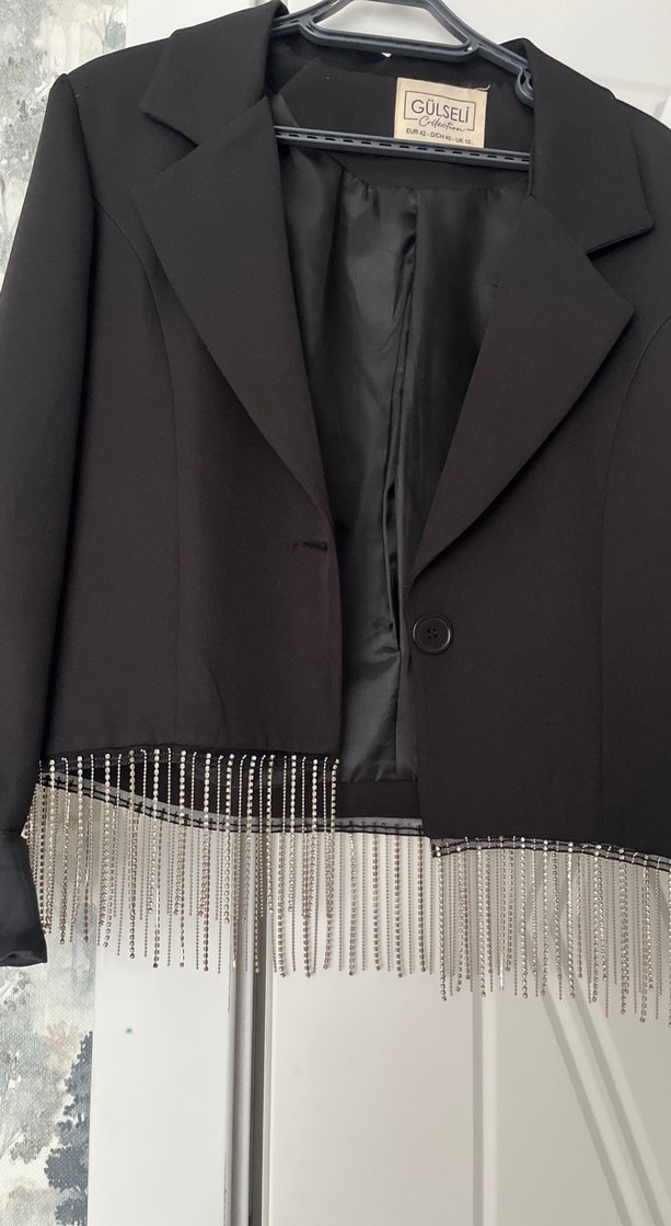 Püsküllü Siyah Kısa Kadın Blazer - Görsel 3