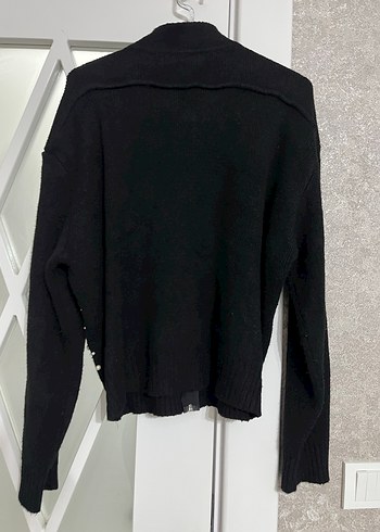 Pul İşlemeli Siyah Kısa Triko Kazak Hırka - Görsel 4