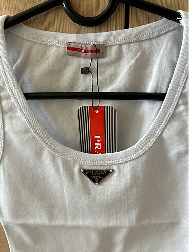 xs Beden Prada Atlet