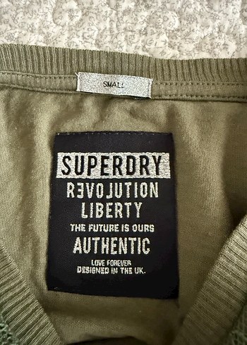 Dantel Detaylı Yeşil Kadın Tişört - Görsel 2