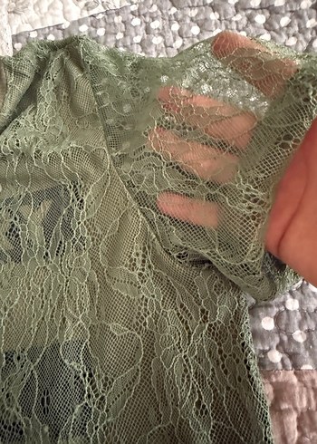 Dantel Detaylı Yeşil Kadın Tişört - Görsel 3