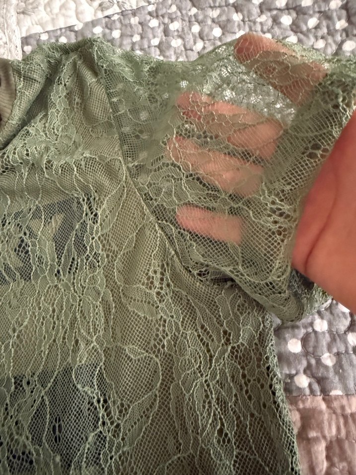 Dantel Detaylı Yeşil Kadın Tişört - Görsel 3