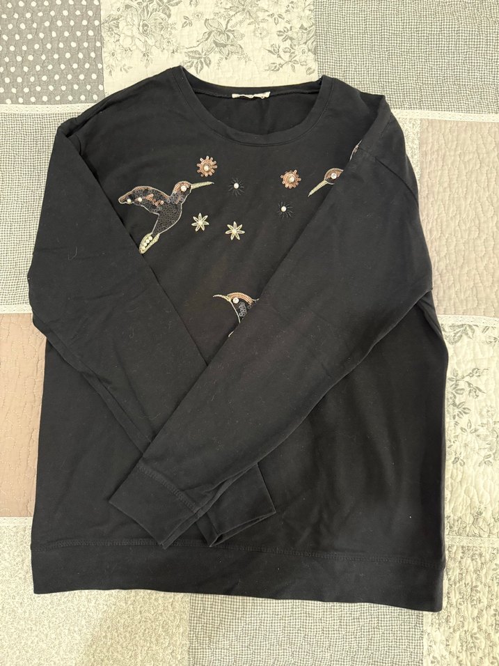 Payet İşlemeli Siyah Viskon Kadın Bluz - Görsel 3