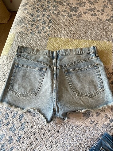 38 Beden mavi Renk Mango jean şort