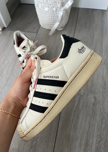 Adidas Beyaz Siyah Superstar Kadın Spor Ayakkabı