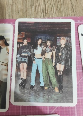 16 adet arkalı önlü blackpink fotokart - Görsel 4