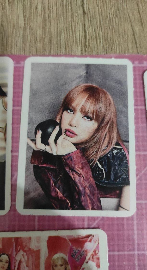 16 adet arkalı önlü blackpink fotokart - Görsel 5