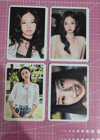 32 adet arkalı önlü jennie fotokart - Görsel 5