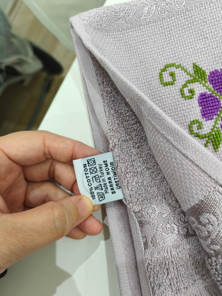 Nakışlı Murdum renk havlu sarra marka - Görsel 2