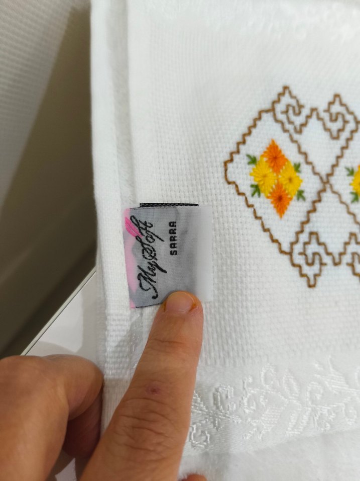 Nakışlı Beyaz Püsküllü Havlu etamin işleme - Görsel 3