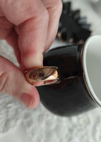 Kırmızı ve Siyah Fırfırlı Seramik Fincan Seti - Görsel 5