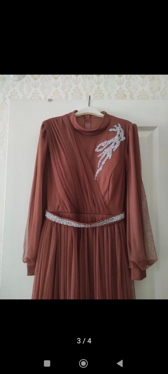 Kahverengi Uzun Kollu Drapeli Abiye Elbise - Görsel 3