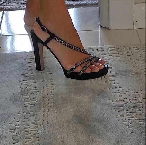 taşlı ayakkabı