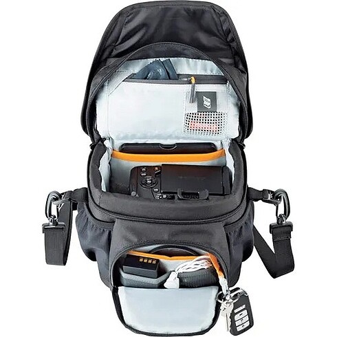 Beden Lowepro Nova 140 Aw Fotoğrafçı Çantası 140Aw