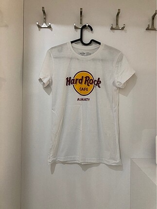 Hard rock cafe tshirt