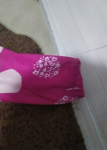 Pembe Kapüşonlu Kız Çocuk Renkli Baskılı Mont - Görsel 3