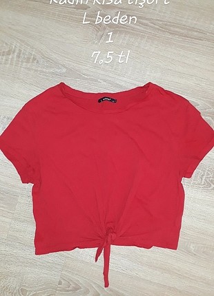 Kısa tişört 