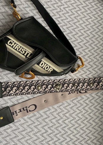 Dior kadın çantası - Görsel 3