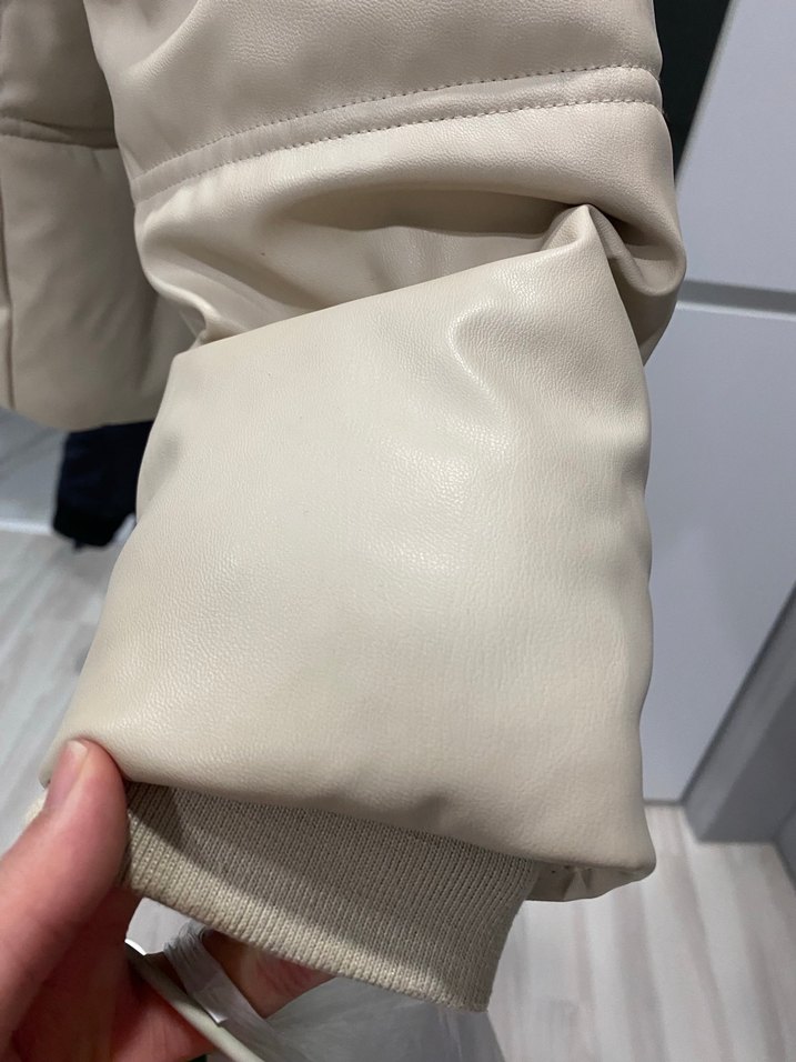 zara deri şişme mont - Görsel 4