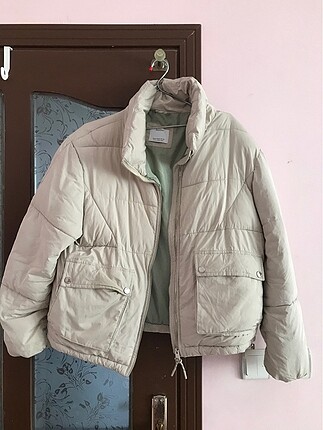 Bershka Pofuduk mont