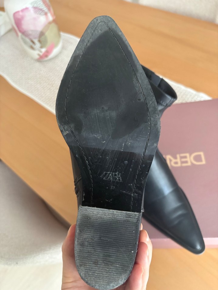 Kadın Siyah Deri Topuklu Bot - Görsel 5