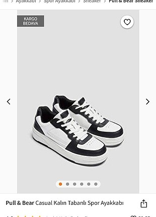 Siyah beyaz sneaker