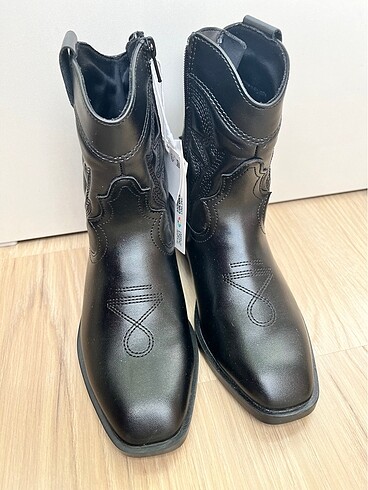 30 Beden Zara bot