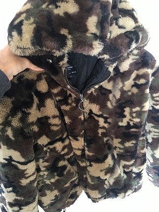 Bershka Peluş Mont Unisex 