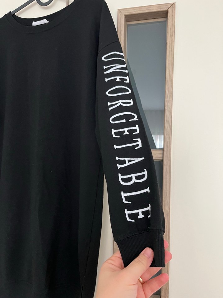 Siyah Uzun Kollu Rahat Kesim Tunik - Görsel 3