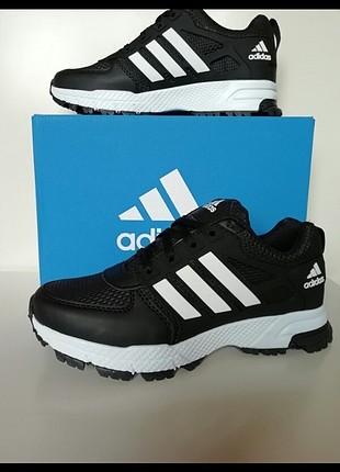 Adidas Spor ayakkabı 