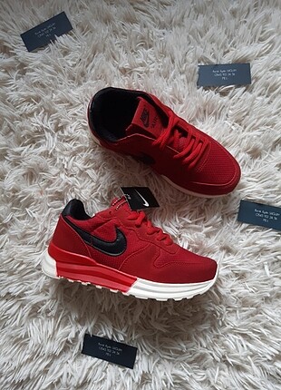 Nike Spor Ayakkabı 