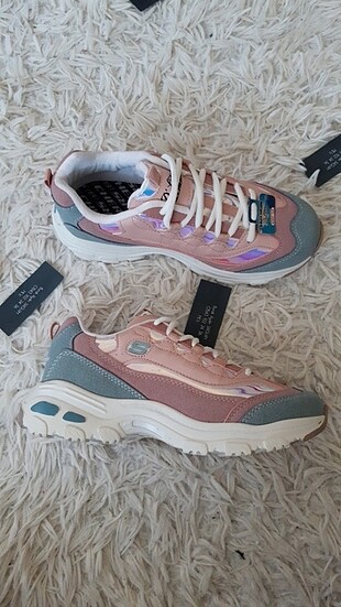 Skechers Spor Ayakkabı 