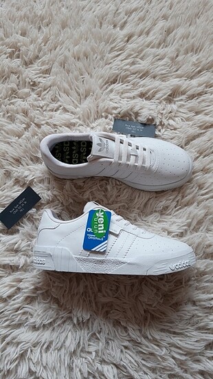 Adidas Spor Ayakkabı 