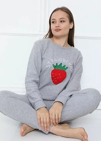 Pijama Takımı