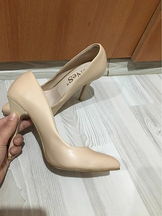 Flo Ayakkabı Topuklu ayakkabı